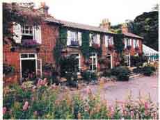 Scarborough Hill Country Househotel